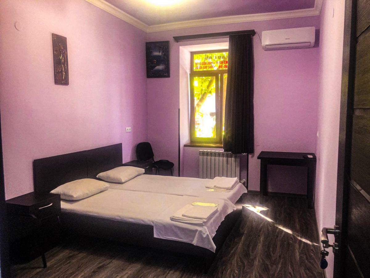 Hotel Victoria Yerevan Exterior foto